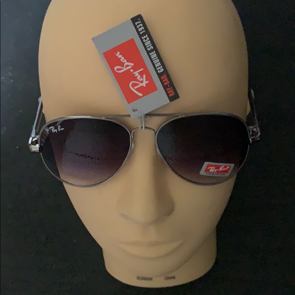 Silver aviator sunglasses